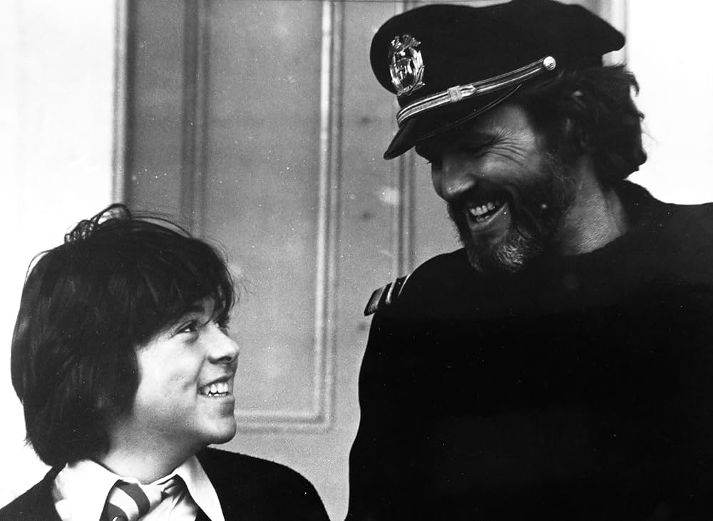 午後の曳航の画像