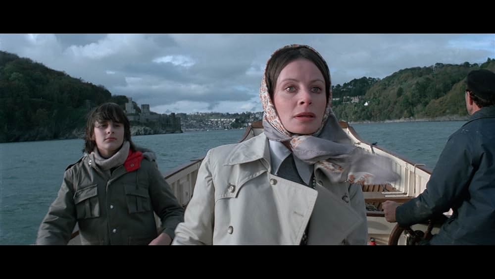 午後の曳航の画像