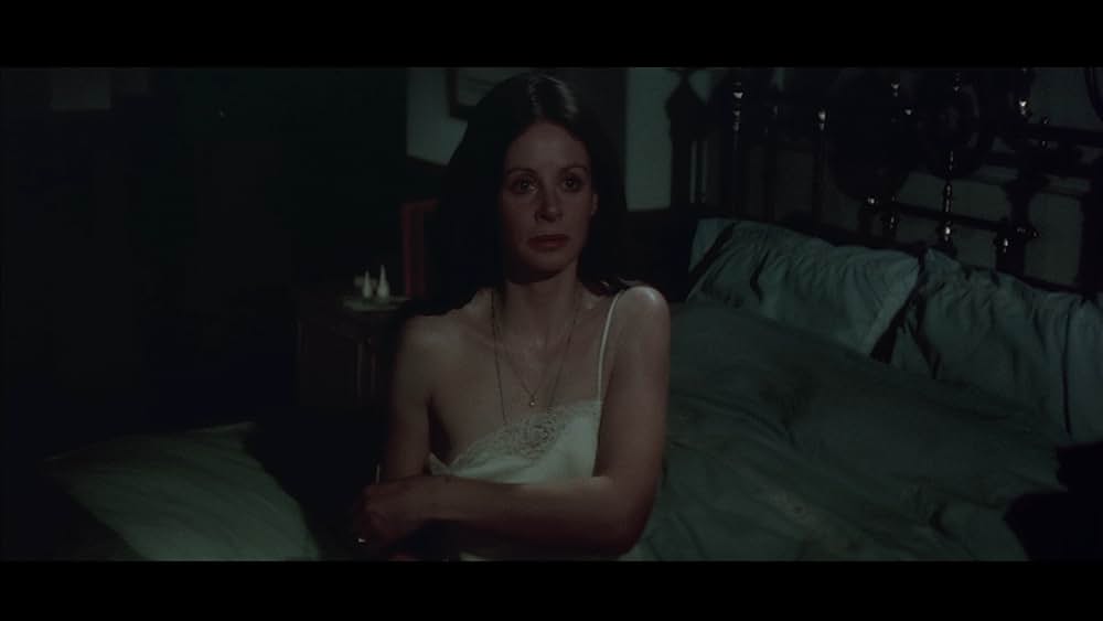 午後の曳航の画像