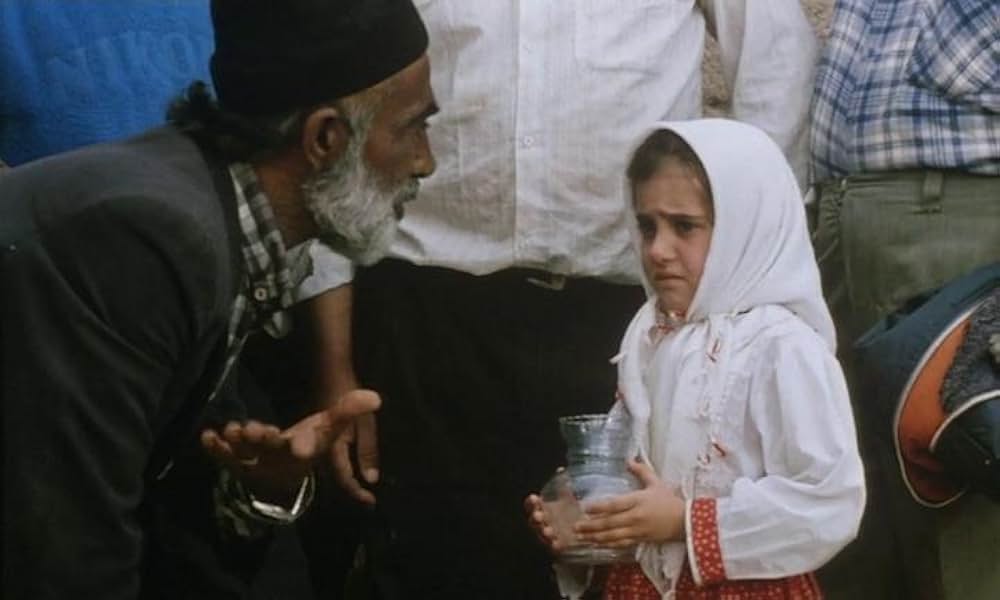 白い風船の画像