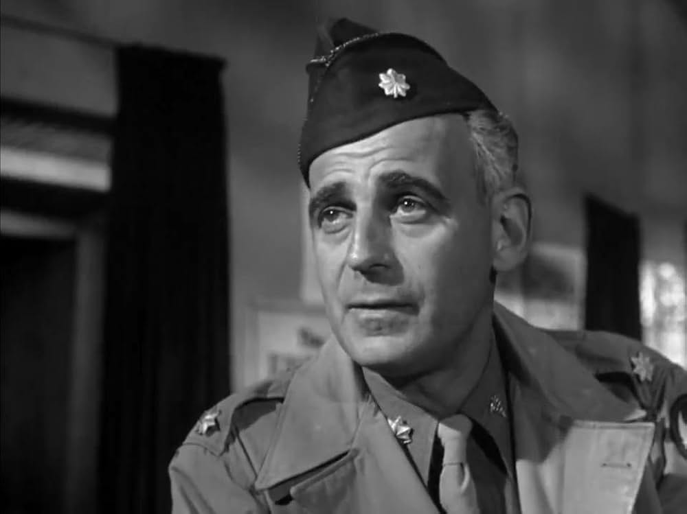 頭上の敵機の画像