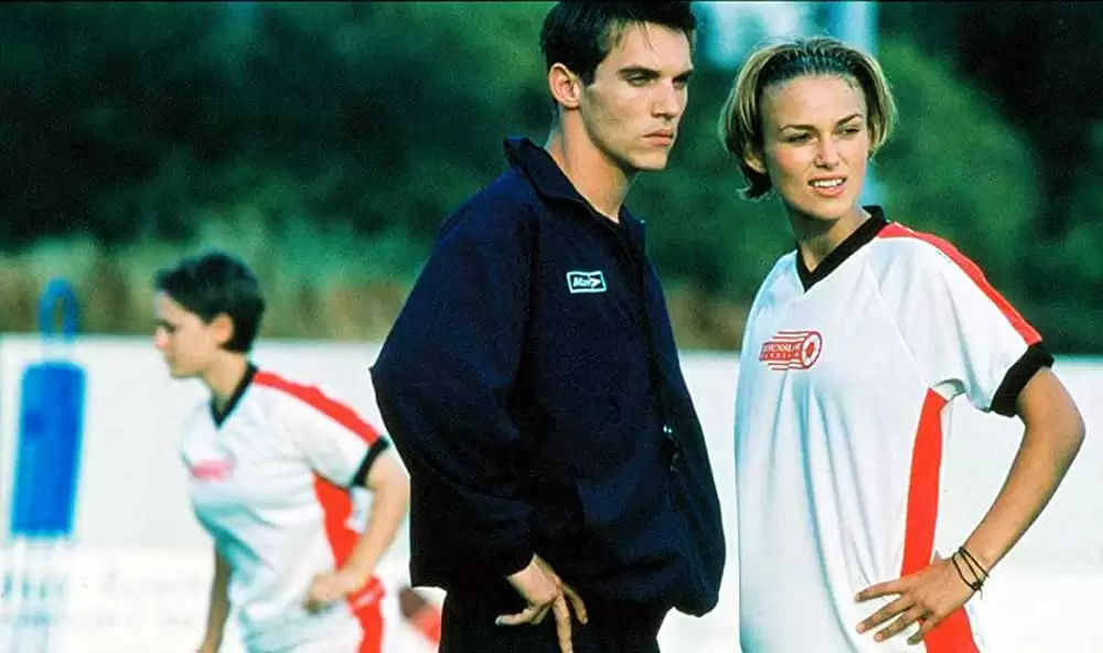 「ベッカムに恋して」ジョナサン・リース＝マイヤーズ & キーラ・ナイトレイの画像