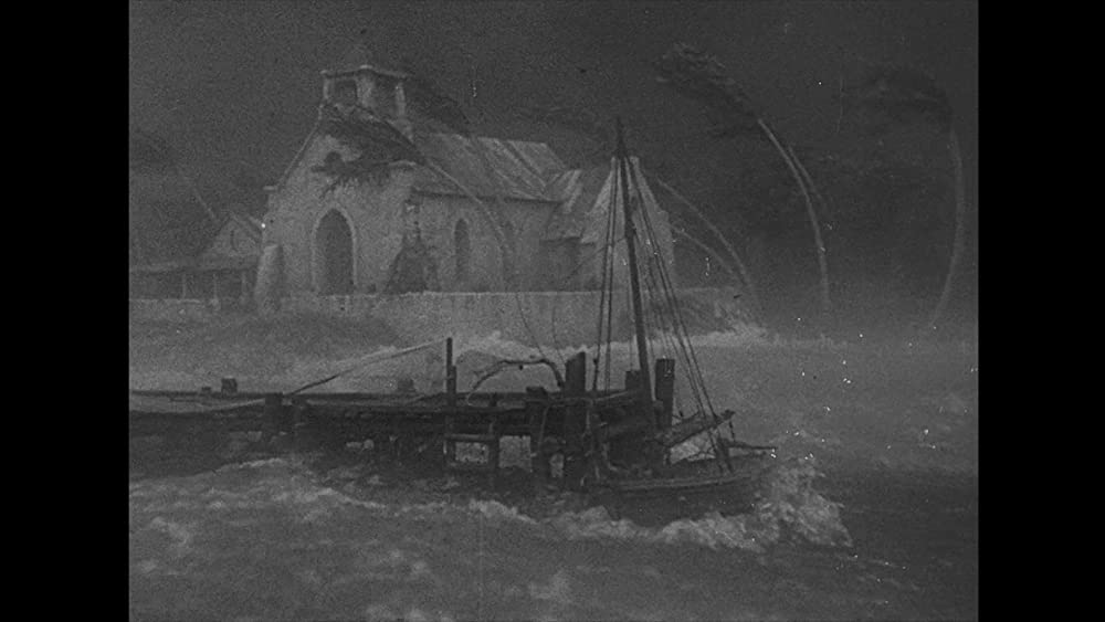 ハリケーンの画像