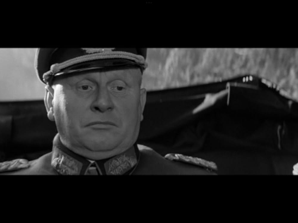 パリは燃えているかの画像