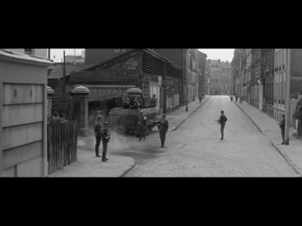 パリは燃えているかの画像