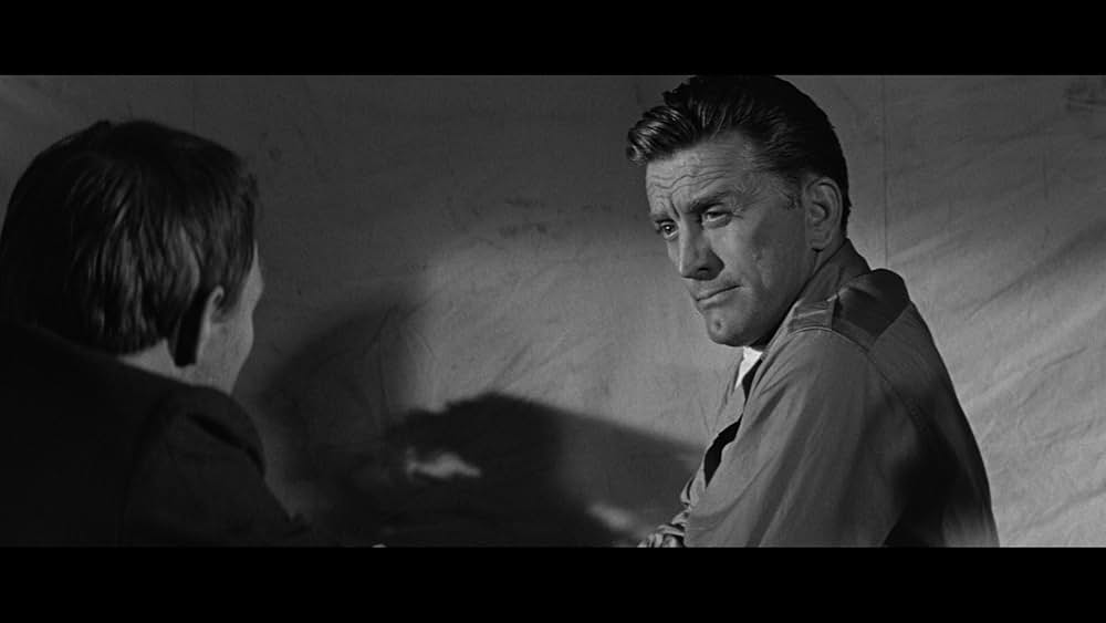 パリは燃えているかの画像