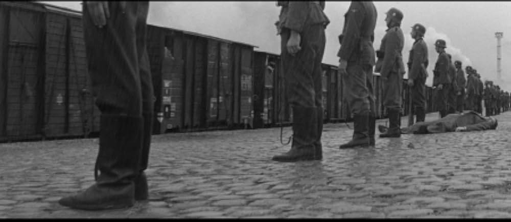 パリは燃えているかの画像