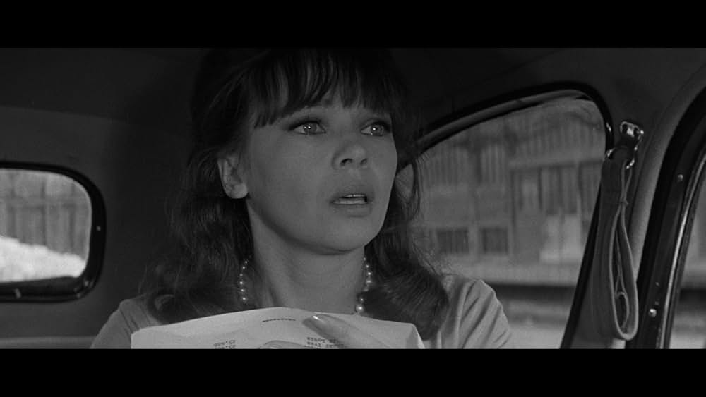 パリは燃えているかの画像