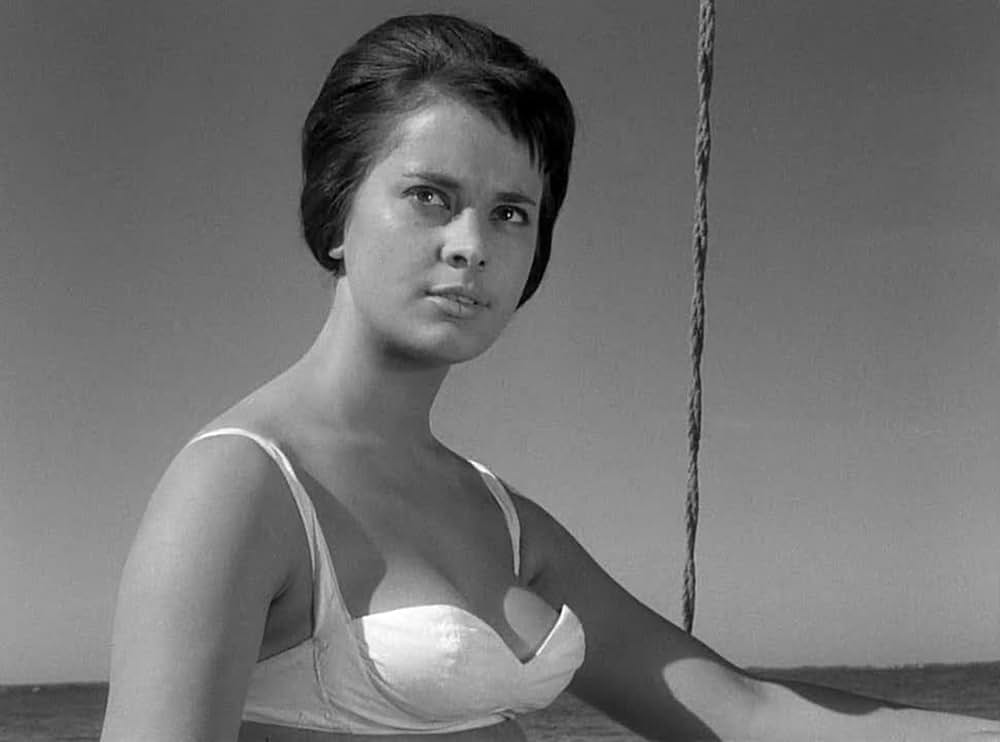 水の中のナイフの画像