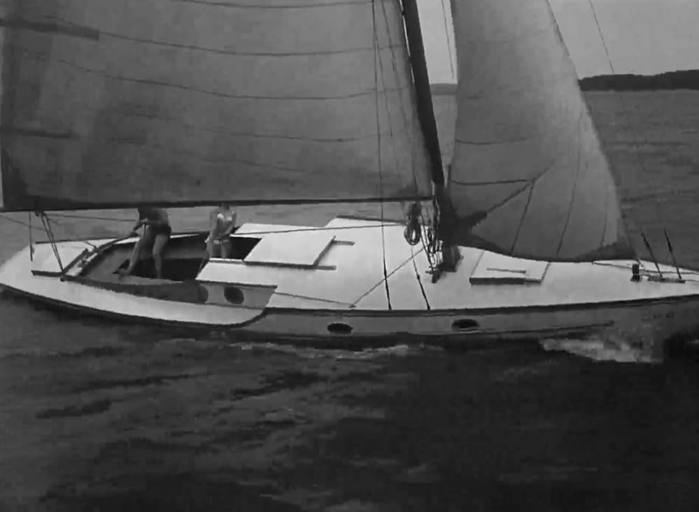 水の中のナイフの画像