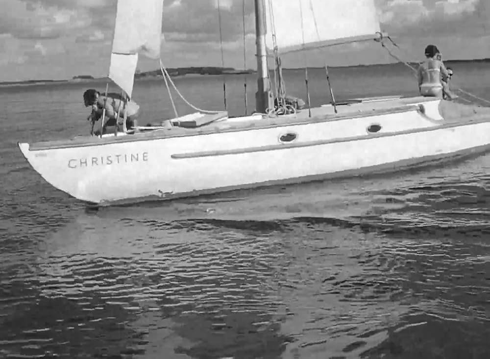 水の中のナイフの画像