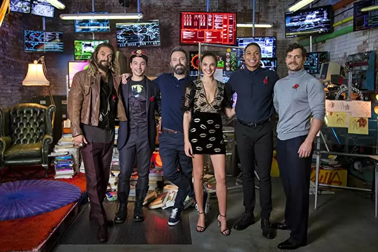 「ジャスティス・リーグ」ベン・アフレック & ヘンリー・カビル & ジェイソン・モモア & ガル・ギャドット & エズラ・ミラー & レイ・フィッシャーの画像