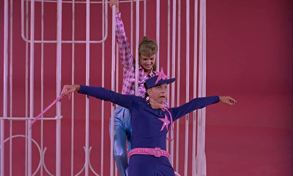 奥様は芳紀十七才の画像