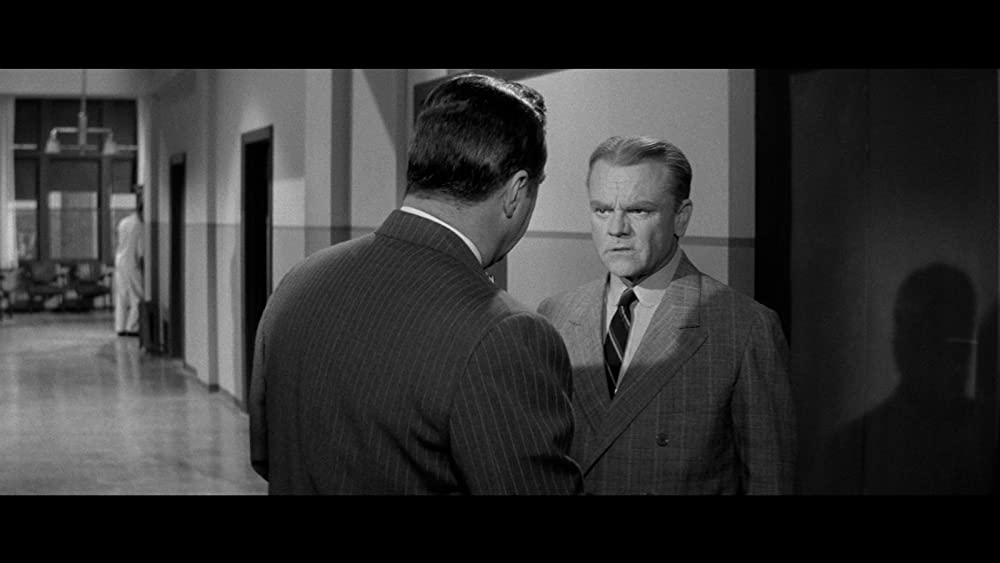 千の顔を持つ男の画像