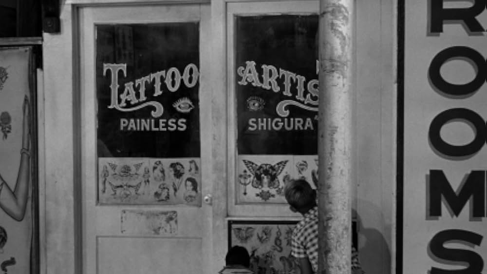 バラの刺青の画像