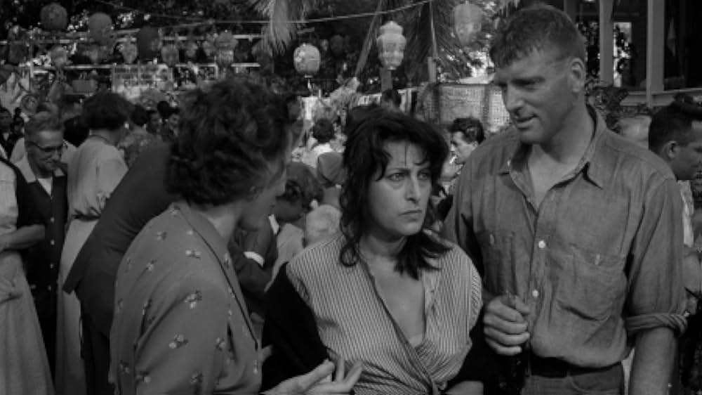 バラの刺青の画像