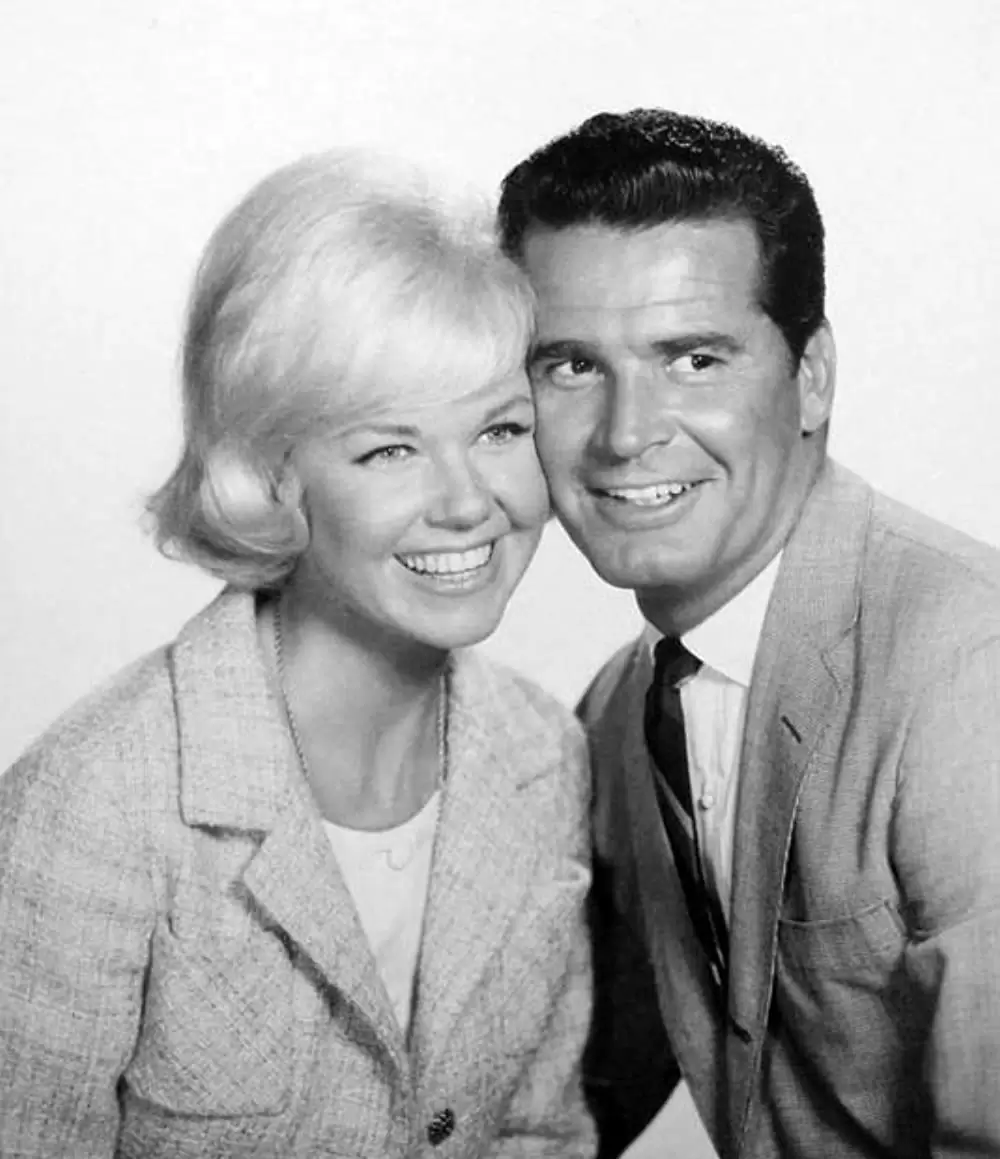 「女房は生きていた」ドリス・デイ & ジェームズ・ガーナーの画像