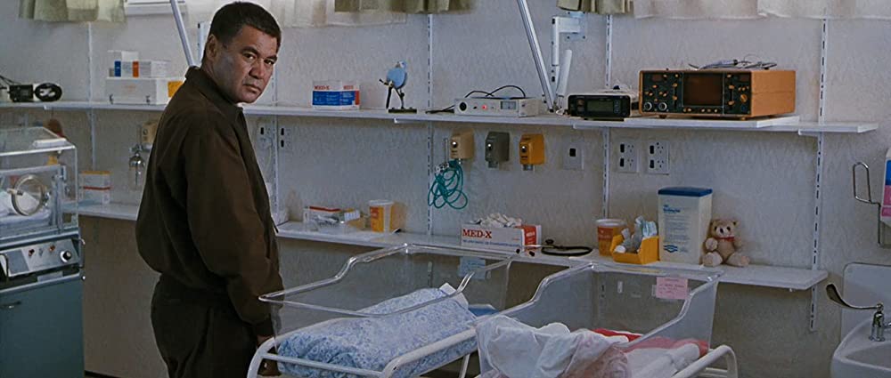 クジラの島の少女の画像