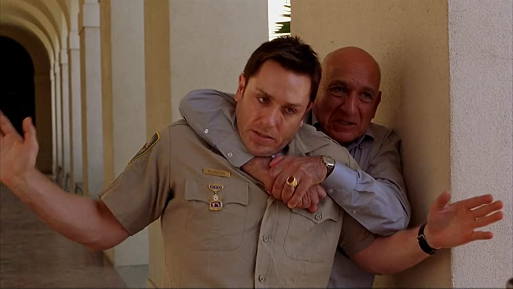 砂と霧の家の画像