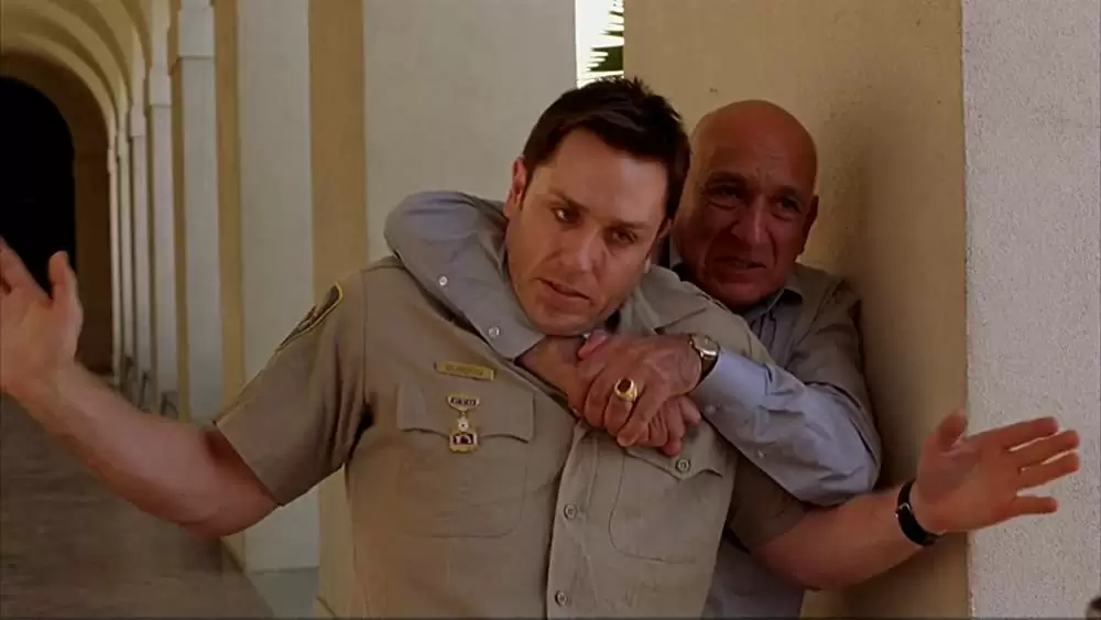 「砂と霧の家」ベン・キングズレー & ロン・エルダードの画像