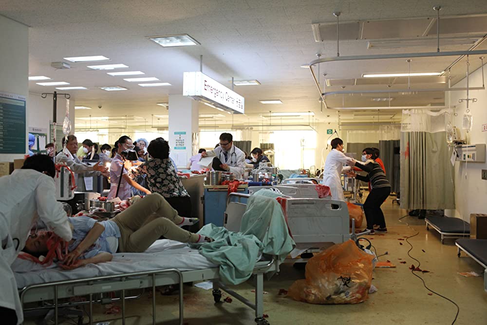 「FLU 運命の36時間」の画像
