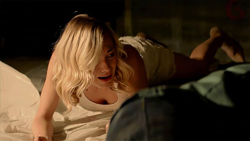 白い闇の女の画像