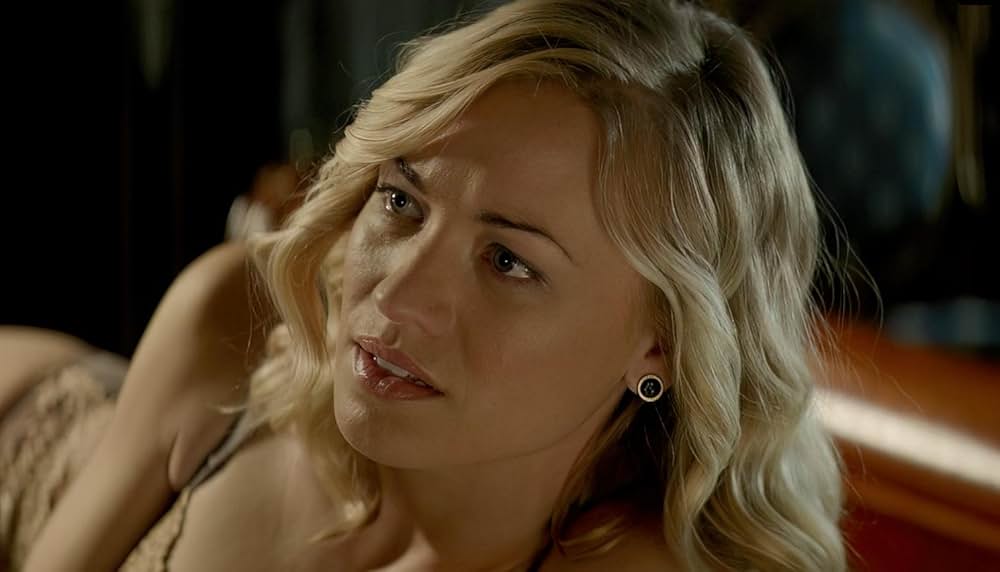 白い闇の女の画像