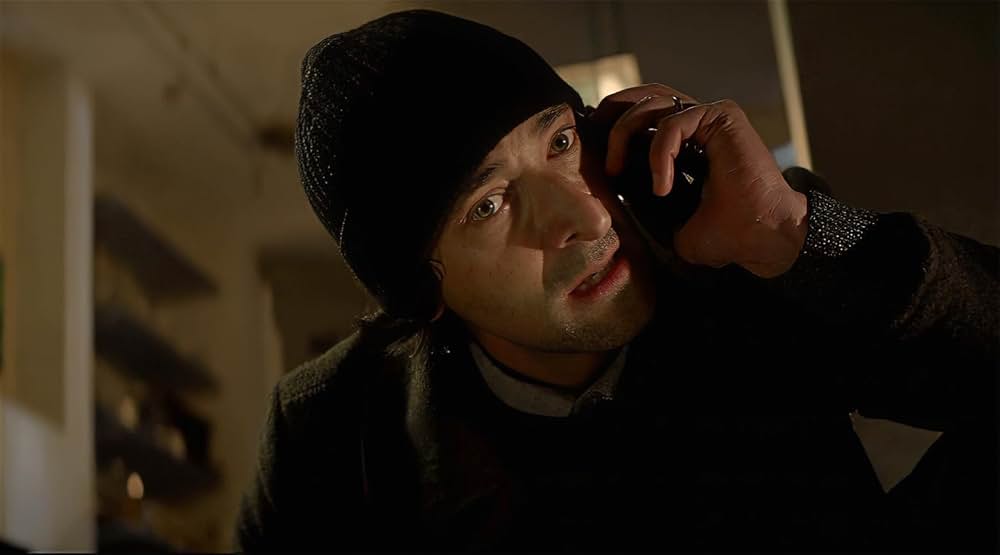 白い闇の女の画像