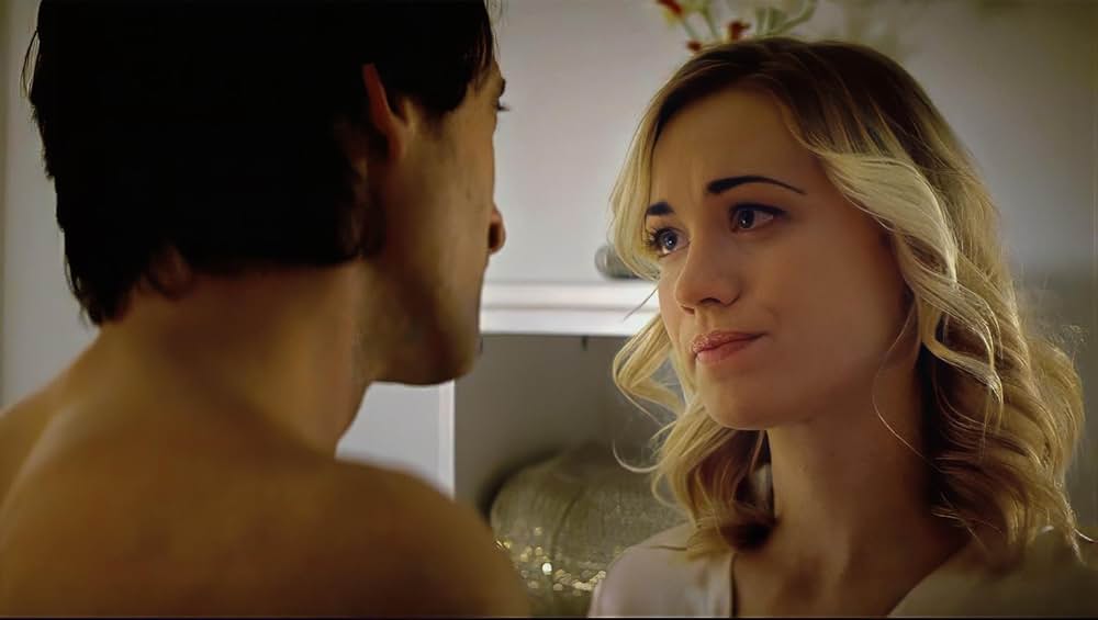 白い闇の女の画像