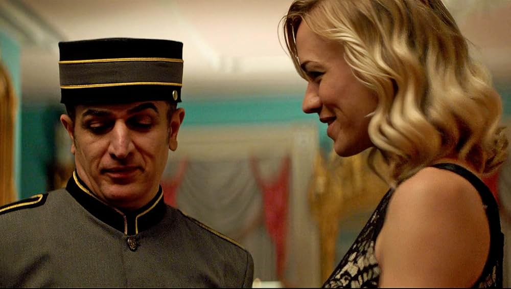 白い闇の女の画像