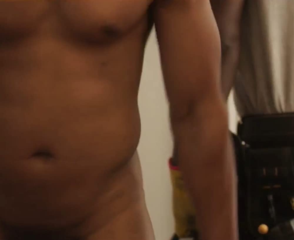 ネイキッドの画像