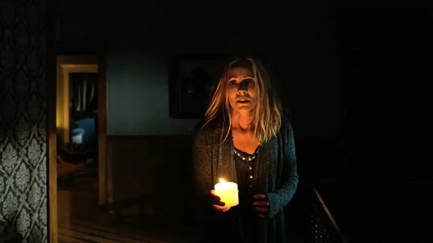 「ライト／オフ」マリア・ベロの画像