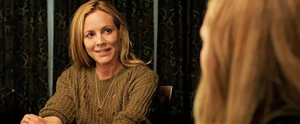 「ライト／オフ」マリア・ベロの画像