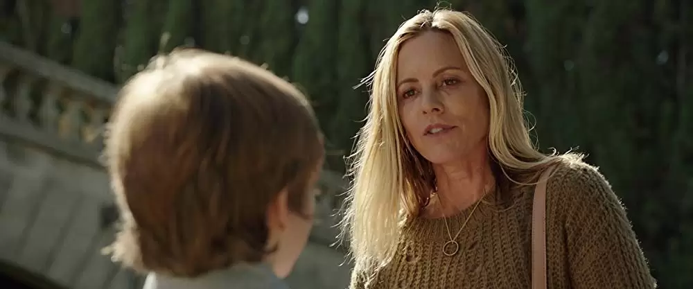 「ライト／オフ」マリア・ベロ & ガブリエル・ベイトマンの画像