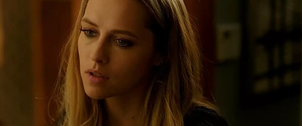 「ライト／オフ」テリーサ・パーマーの画像