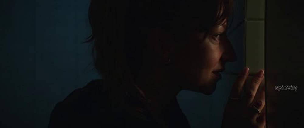 女教師アニタ ただれた情事の画像