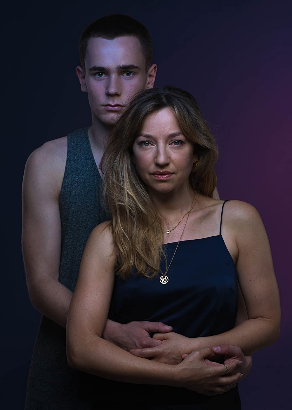 女教師アニタ ただれた情事の画像