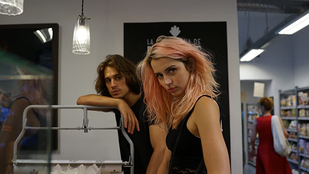 「秘密のキッス」アナ・デ・アルマス & Martiño Rivasの画像