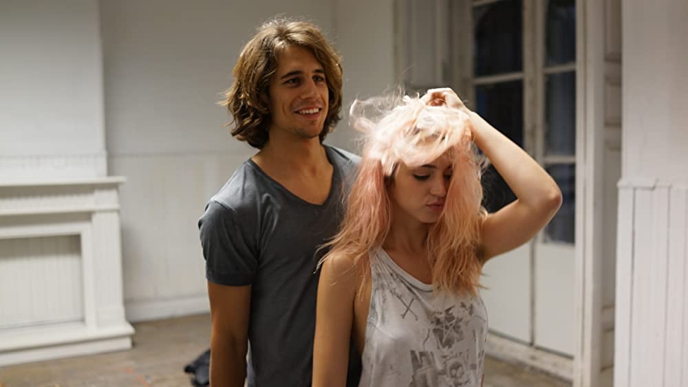 「秘密のキッス」アナ・デ・アルマス & Martiño Rivasの画像