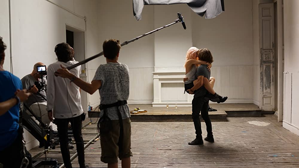 「秘密のキッス」アナ・デ・アルマス & Martiño Rivasの画像