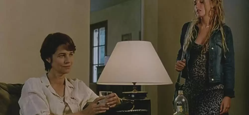 「スイミング・プール」シャーロット・ランプリング & リュディビーヌ・サニエの画像