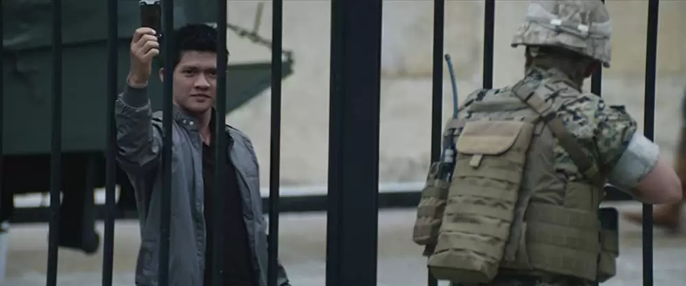 マイル22の画像