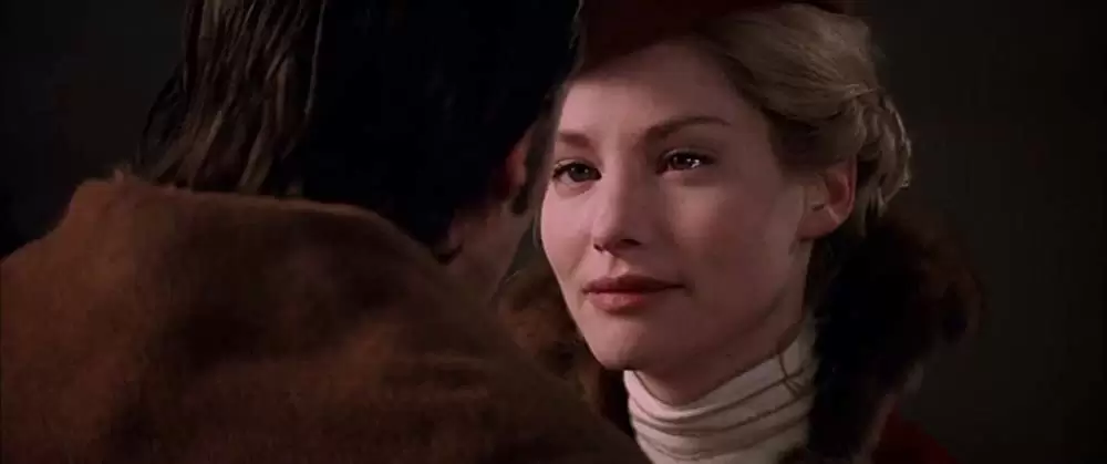 「タイムマシン」シエンナ・ギロリーの画像