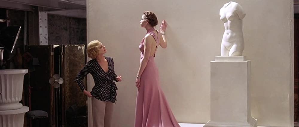 「トリコロールに燃えて」シャーリーズ・セロンの画像