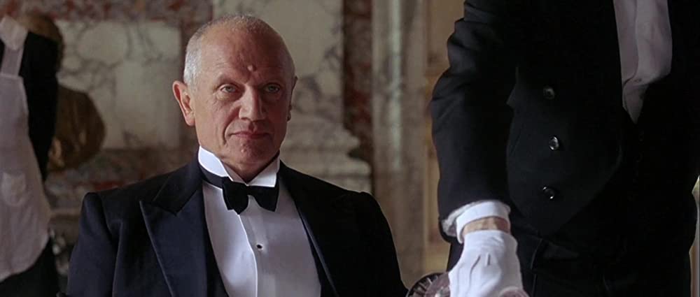 「トリコロールに燃えて」スティーブン・バーコフの画像