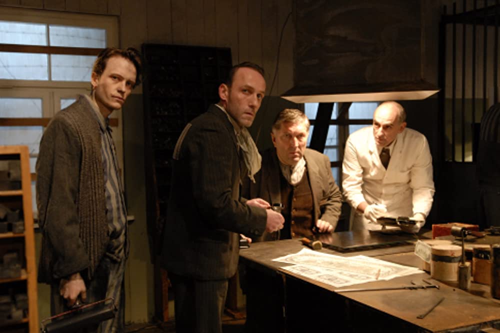 「ヒトラーの贋札」アウグスト・ディール & カール・マルコビクスの画像