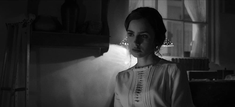 「Mank/マンク」リリー・コリンズの画像