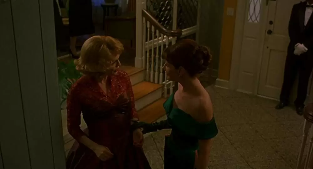 「エデンより彼方に」ジュリアン・ムーア & パトリシア・クラークソンの画像