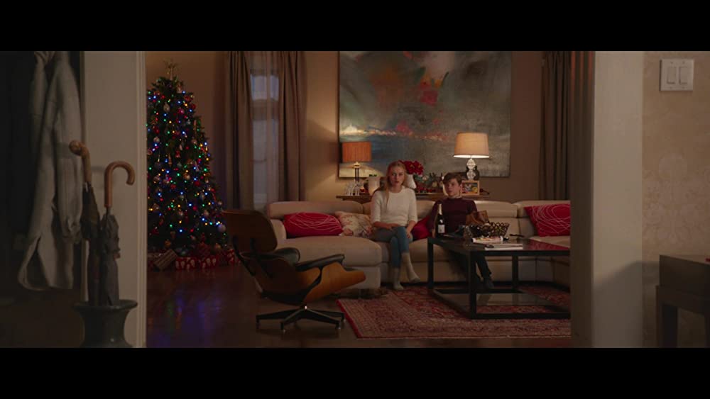 「ベター・ウォッチ・アウト: クリスマスの侵略者」オリビア・デヨング & Levi Millerの画像