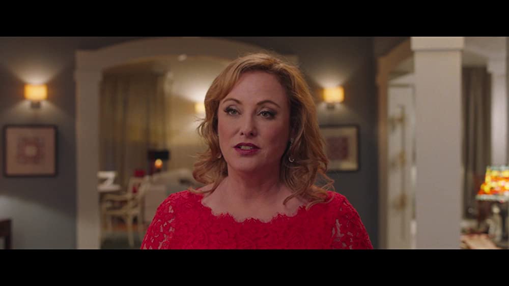 「ベター・ウォッチ・アウト: クリスマスの侵略者」バージニア・マドセンの画像